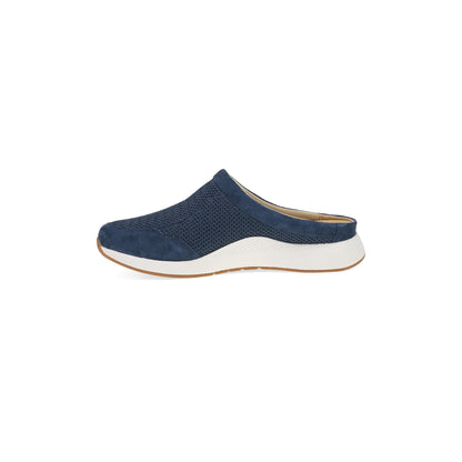 Side image of Claudia Marine Mesh