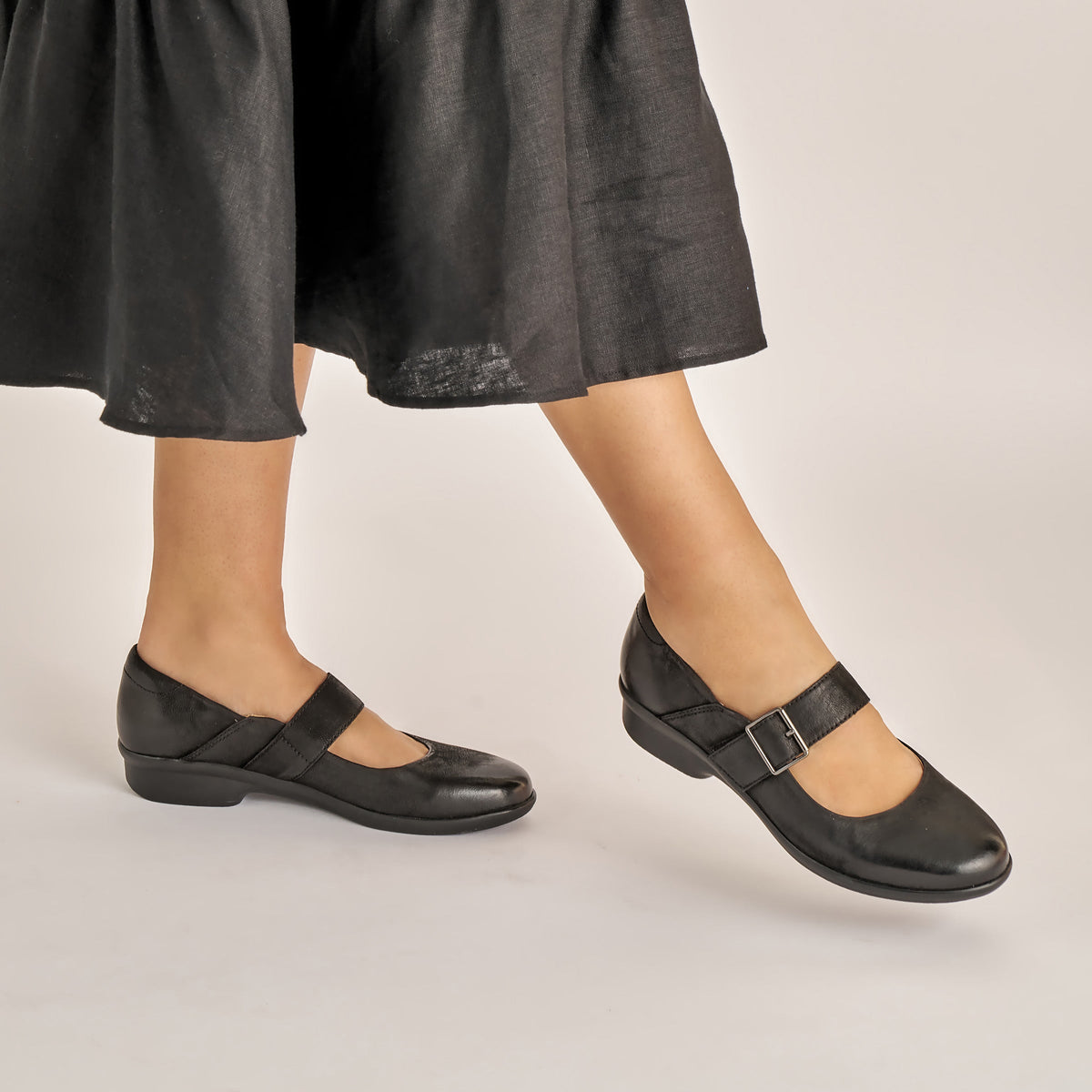 Collette Wide Black Burnished Nubuck