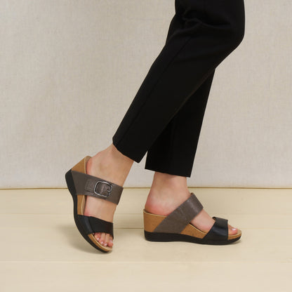 Shannon Pewter/Taupe Leather